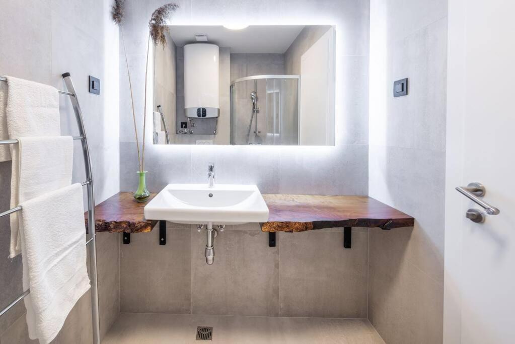 Walking Distance Old Town 120M2,Garden,View,Garage Apartamento Dubrovnik Exterior foto
